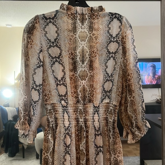 Maje Sz 1 3/4 sleeve snakeskin print dress - Picture 10 of 16